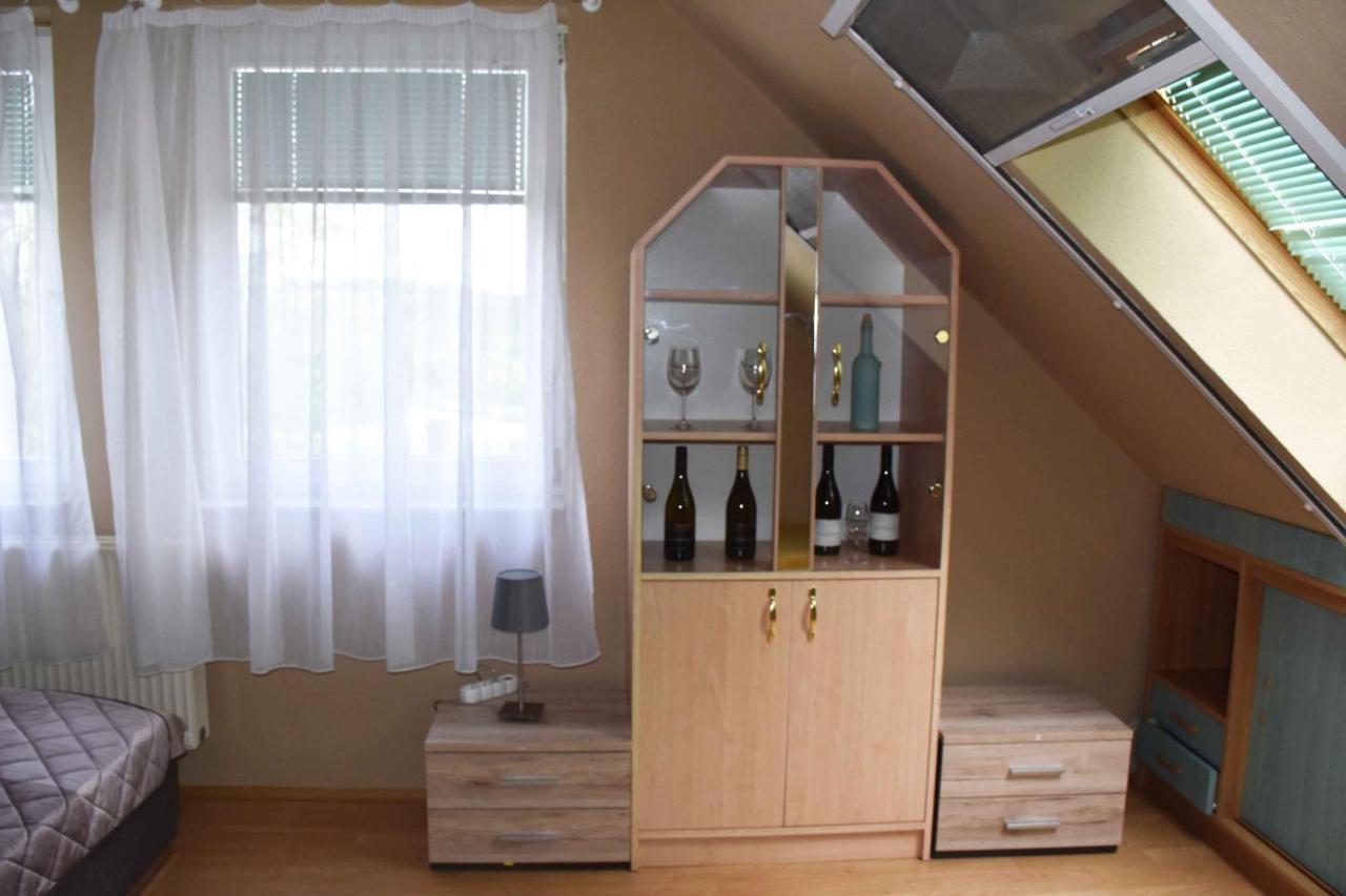 Pilikan Apartments - Park, Agroturism, Vineyard & Farm Cserszegtomaj Luaran gambar